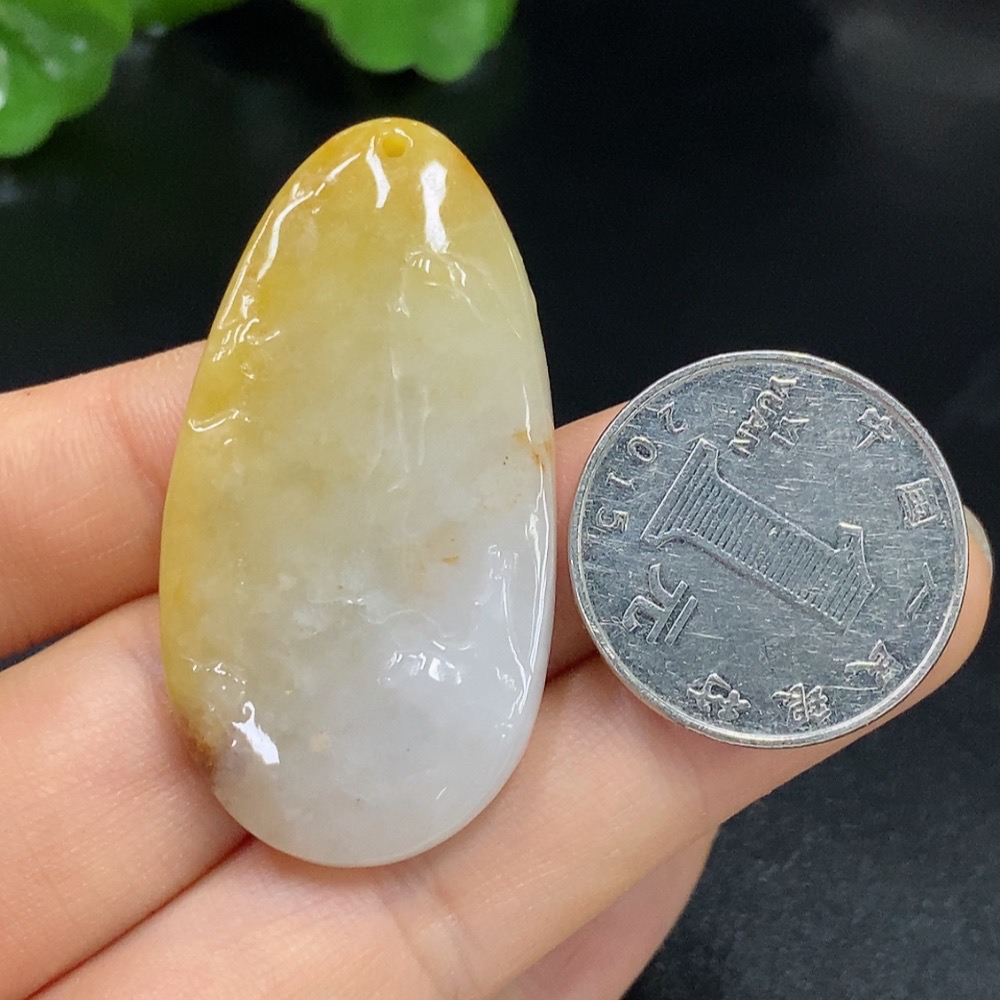 F27066055 Jadeite Pendant Total Weight Approx. 15.99g Yellow Color Origin Undetermined