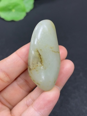 H46558323 和田玉      货品总重约21.6g      皮色成因未定