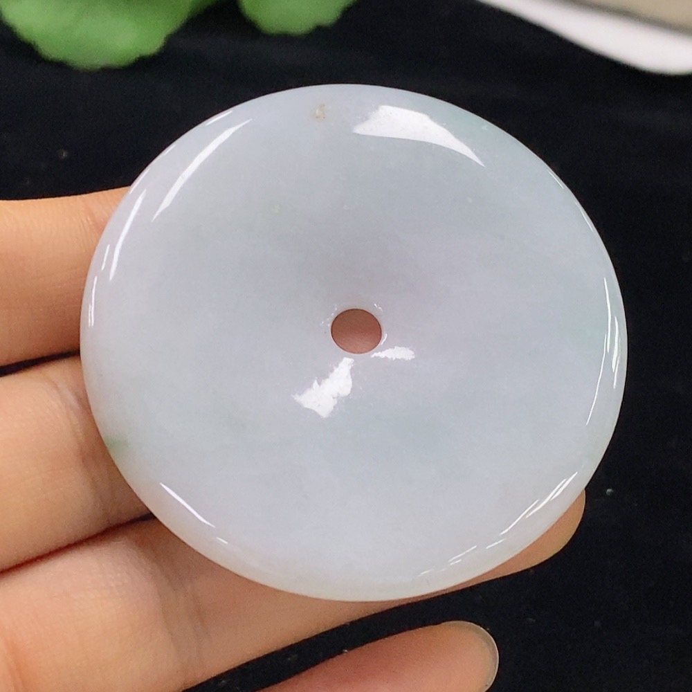 F33862022 Jadeite Safety Buckle Pendant, Total Weight Approximately 35.5g