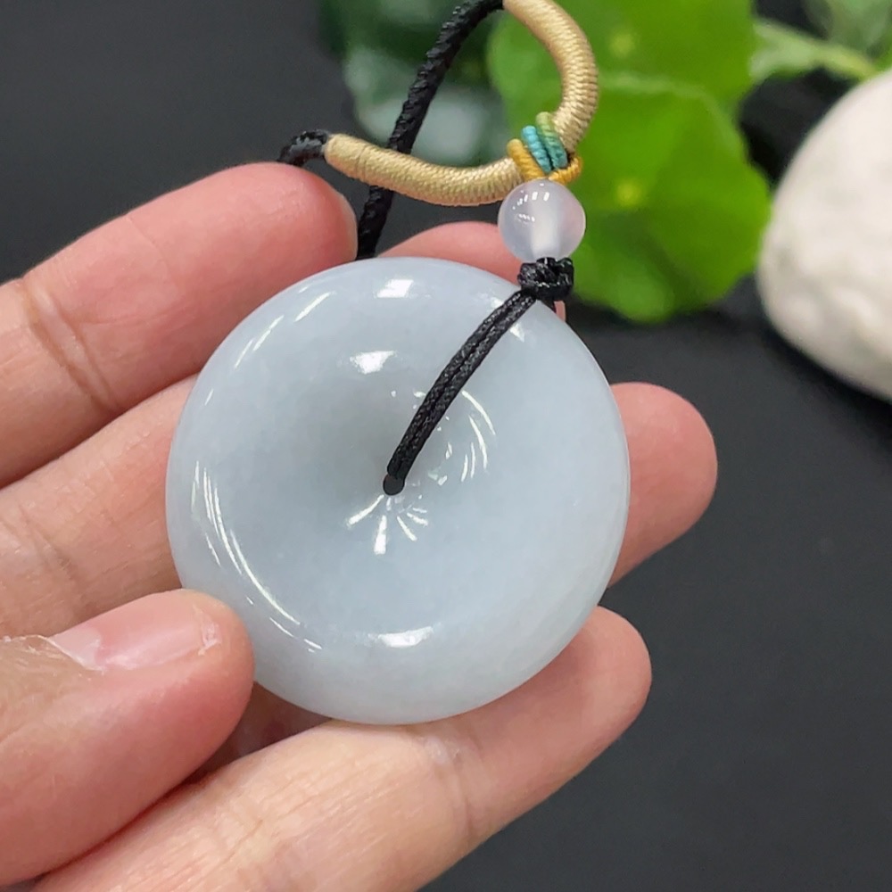 F33837020 Jadeite Pendant Peace Knot Total Weight Approx. 20.73g Including Rope, Beads Non-Grade A