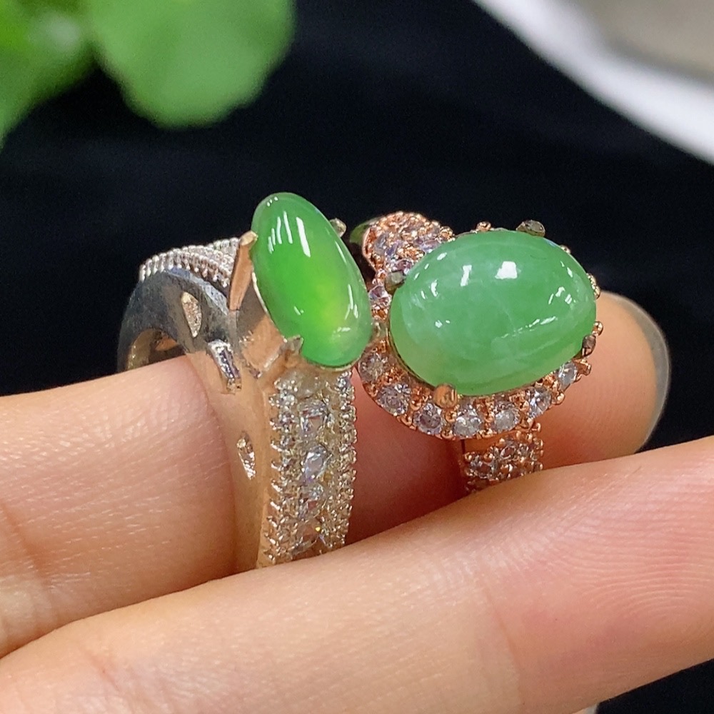 F32789542 Jadeite Cabochon Sell as a Lot