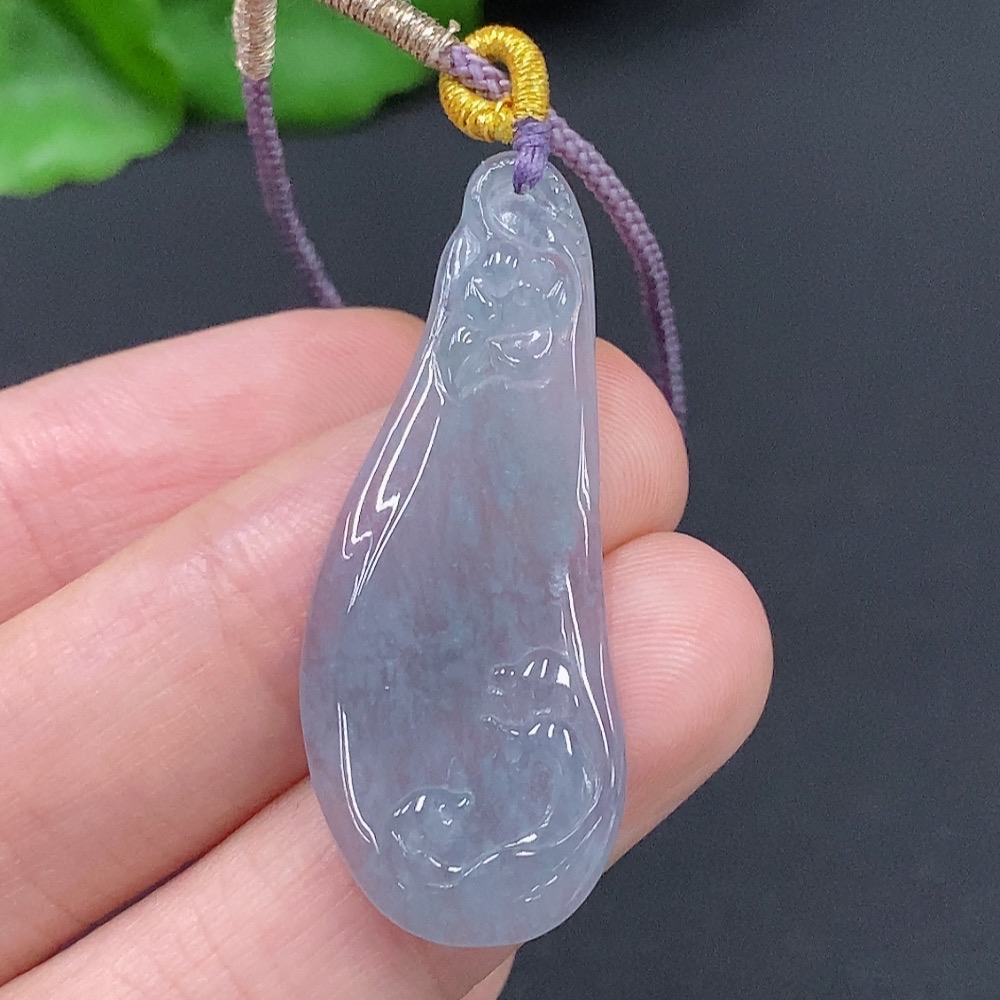 F29392402 Jadeite Auspicious Fish Pendant Total Weight Approx. 4g (including rope weight)