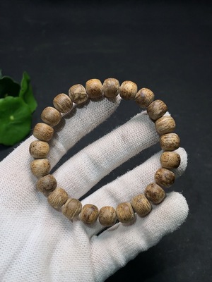 W35097856 Agarwood Bracelet (total weight approx. 6g, bead size around 9.5mm)