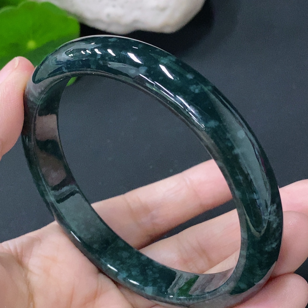 F31587871 Jadeite Round Bangle Size 59mm Total Weight Approx. 42g