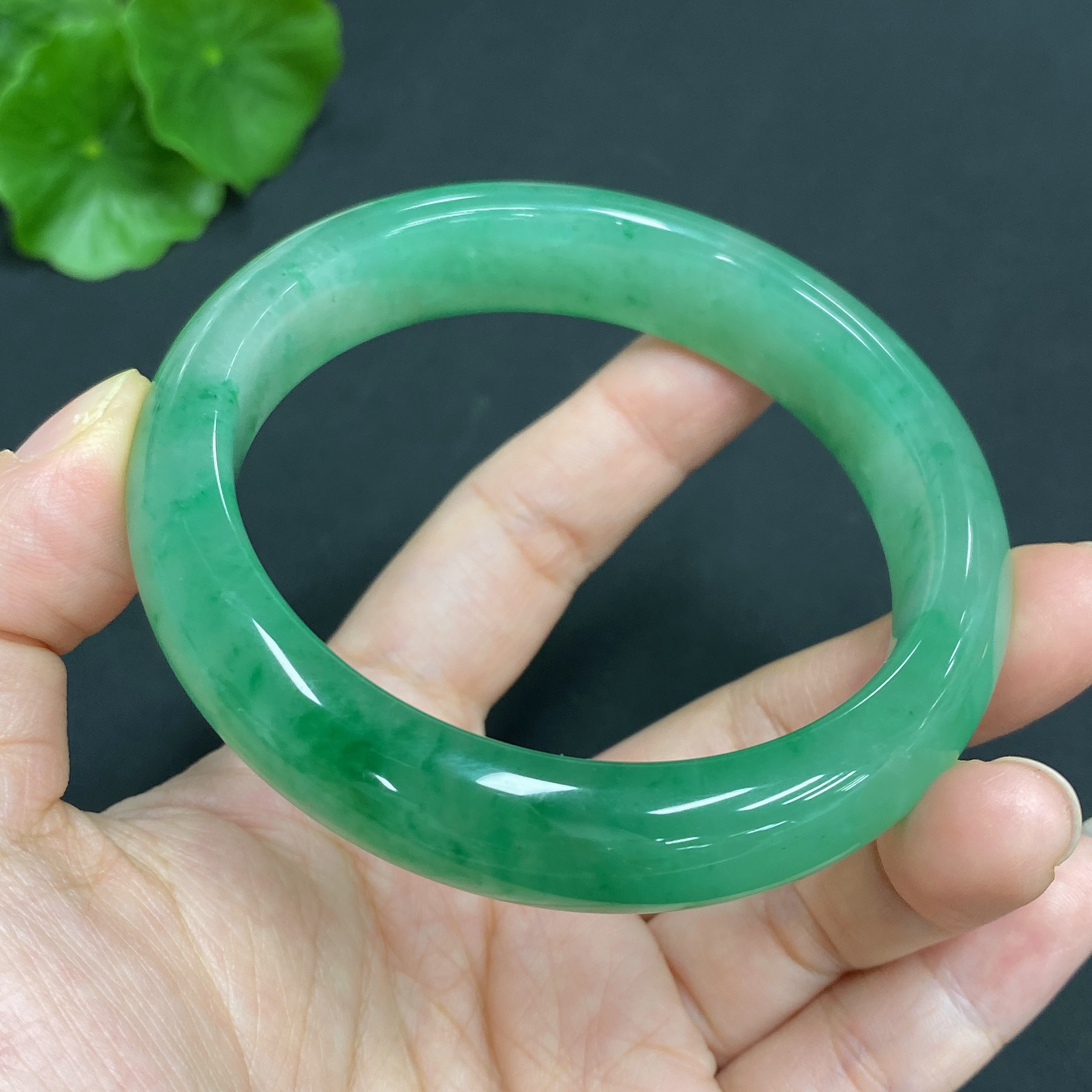 H22527032 Dulong Jade Round Bracelet Size 58.2 Total Weight Approx. 54.7g