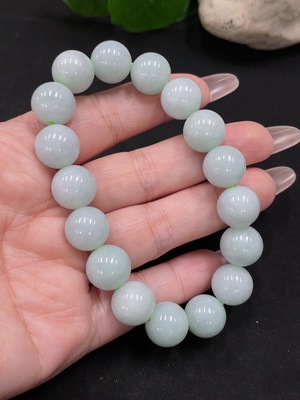 F35082323 Jadeite bracelet, approx. 12.1mm, total weight approx. 52.3g