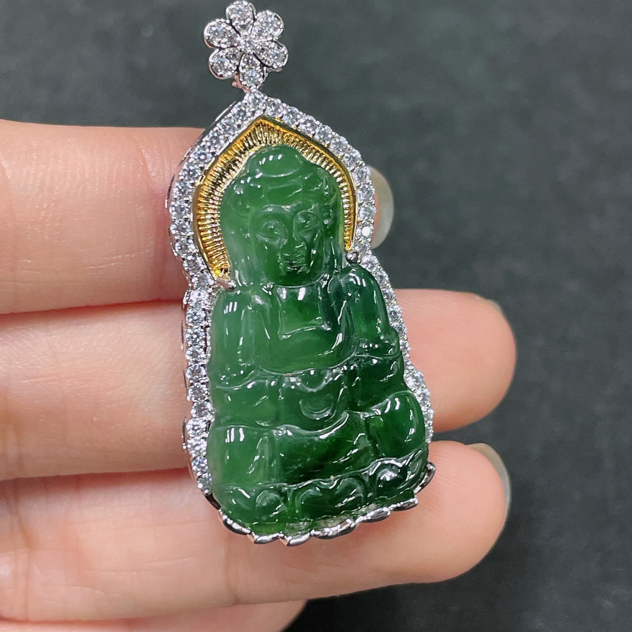 F32746594 Jadeite Guanyin Inlay Piece Non-Gold Item Total Weight Approx. 9.91g