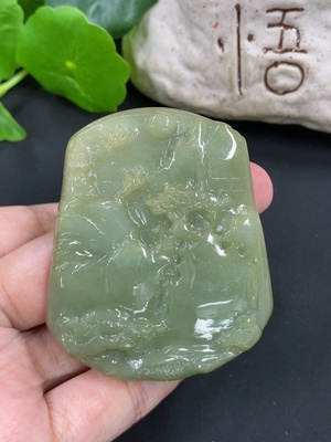 F46596268 翡翠山水牌挂件 货品总重约48.86g