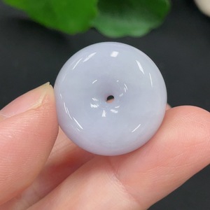 F28288033 Jadeite Peace Knot Pendant, Total Weight Approximately 11.7 Grams