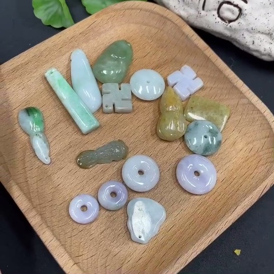 F12383908 Jadeite Pendant Wholesale Set