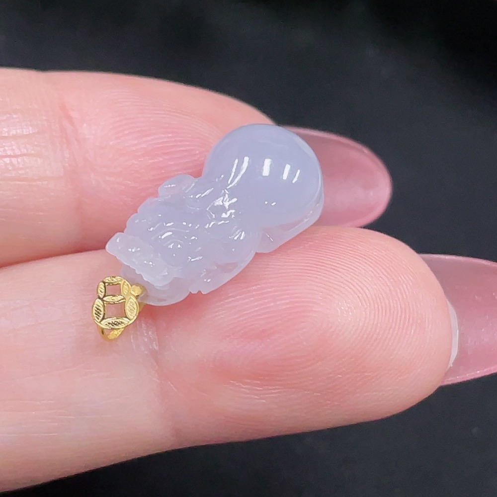 F34982765 Jadeite Pi Xiu Pendant 18K Gold Total Weight About 1.6g