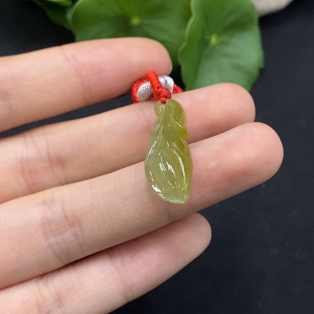 F29346355 Jadeite Magnolia Pendant Total Weight Approximately 4.6g