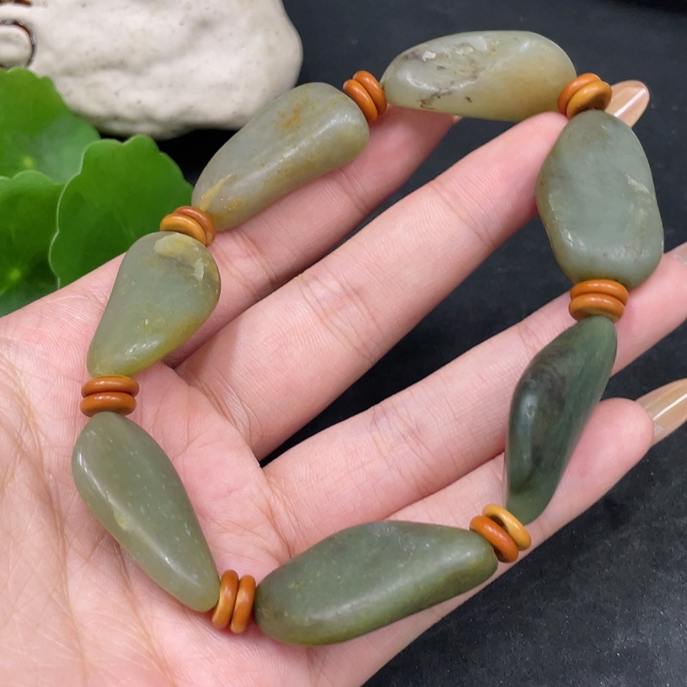 H32751306 Hetian Jade Bracelet, Undetermined Skin Color Origin, Non-Hetian Jade Beads, Contains Other Mineral Components, Total Weight Approximately 55.8g