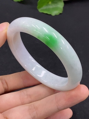 F32820351 Jadeite Round Bangle 52.8 Circumference Total Weight Approx. 47.86g