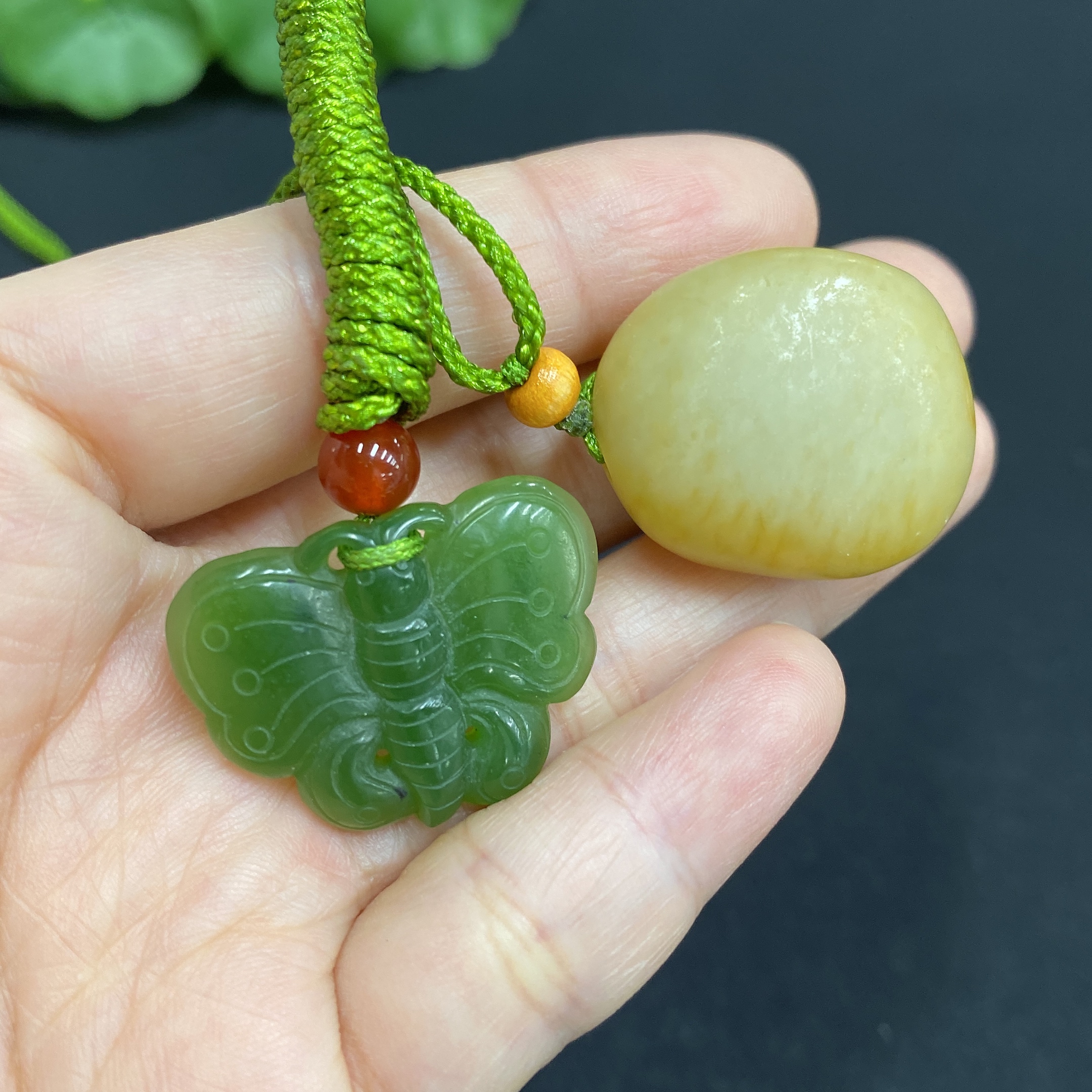 H31602537 Hetian Jade Pendant