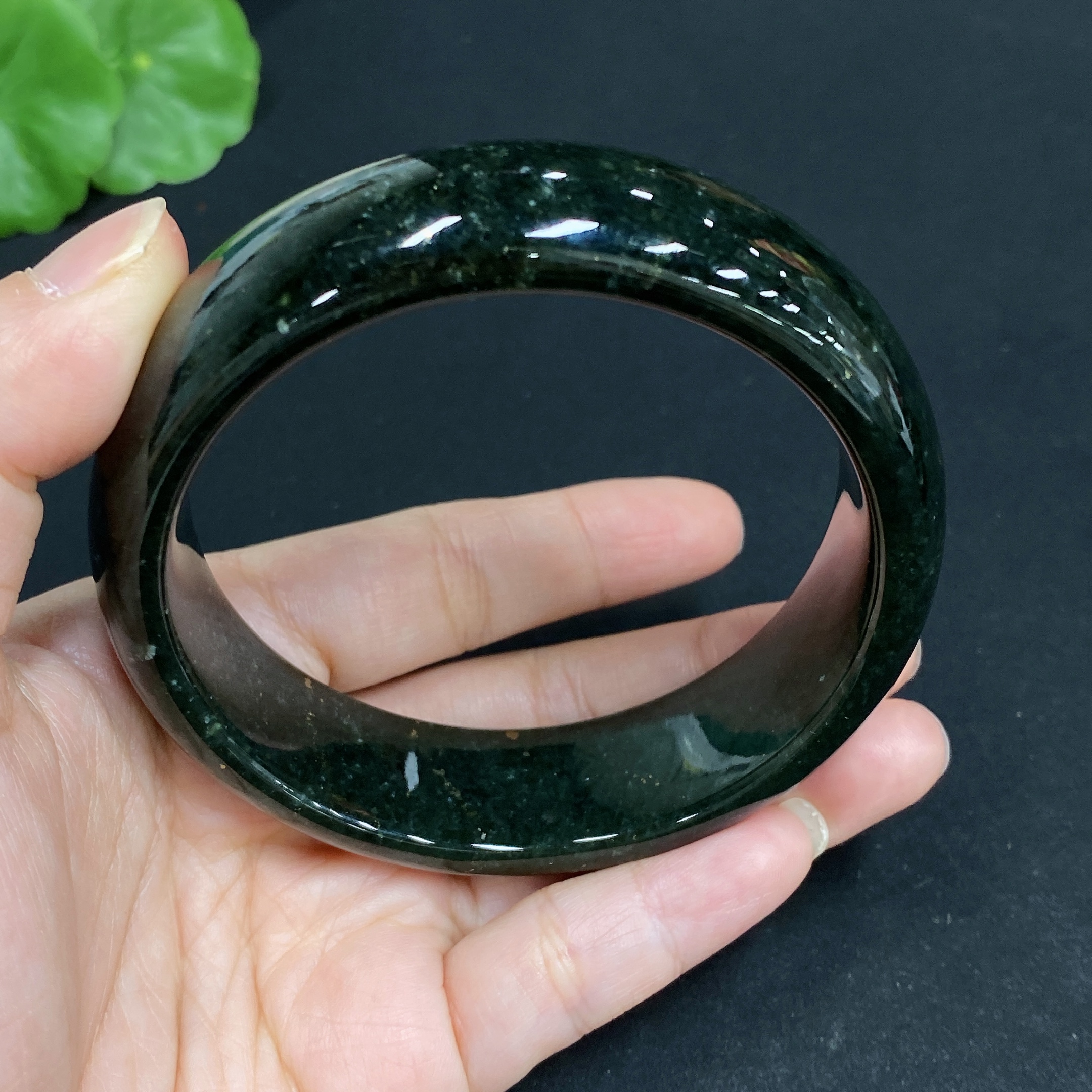 H34015045 Hetian Jade Round Bracelet Size 62.3 Total Weight Approx. 85.5g