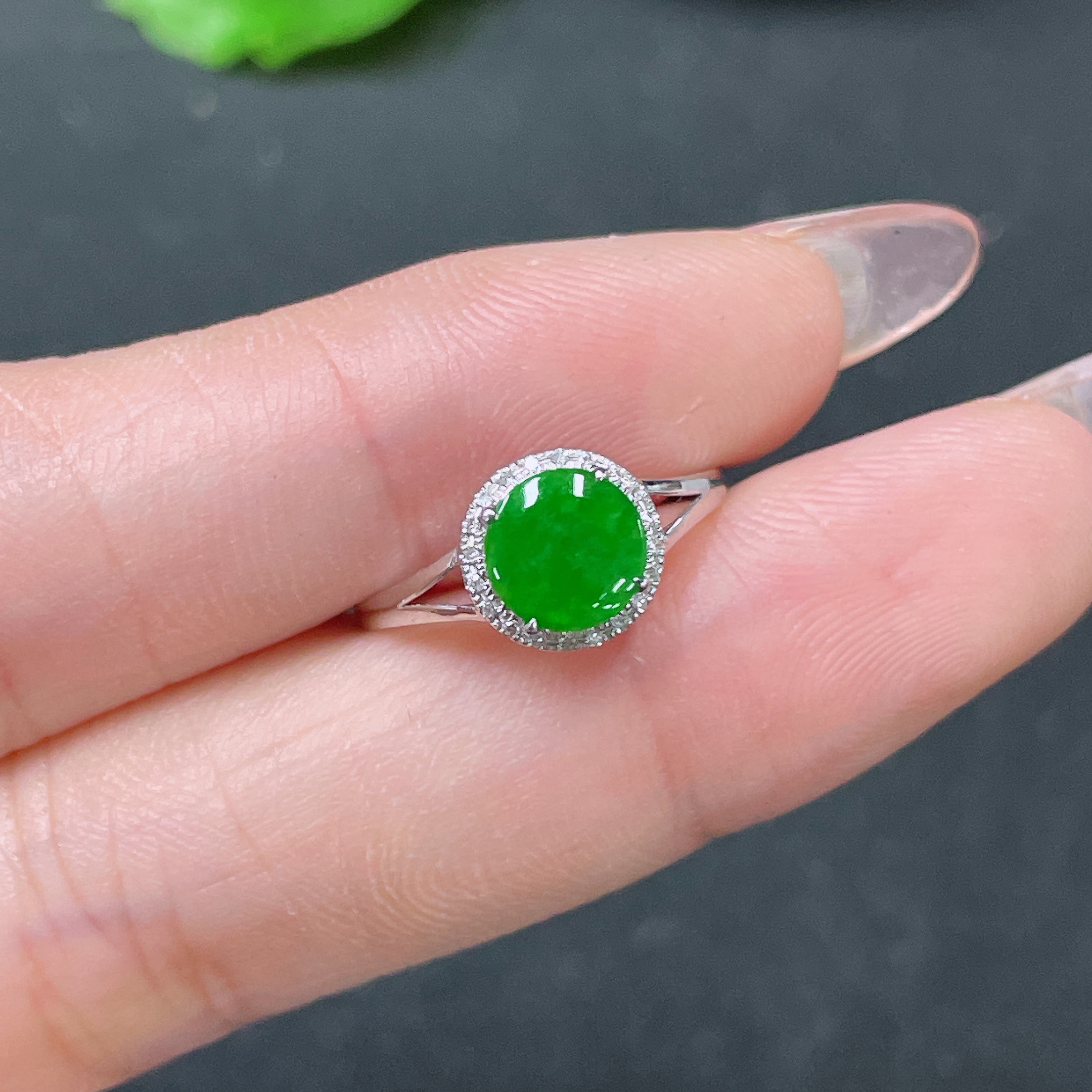 F34021393 Jadeite Ring with 18k Gold and Diamond Accents, Size 9, Total Weight Approx. 1.22g