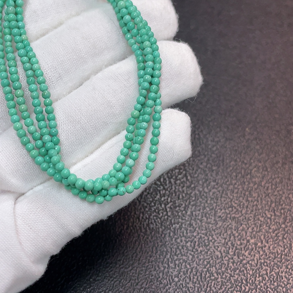 C32786190 Turquoise Beaded Necklace Color Origin Undetermined Contains Other Mineral Components Total Weight Approximately 5.33g Size About 2.2mm
