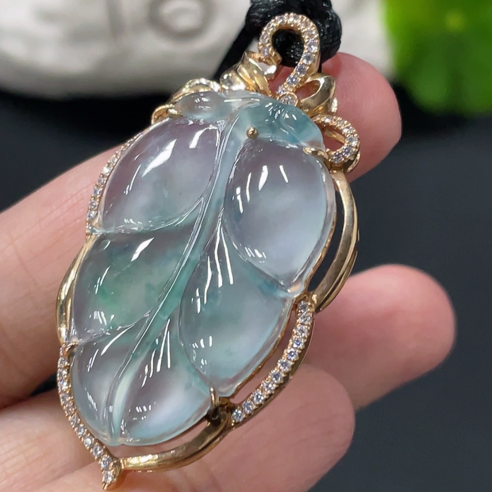 F28229329 Jadeite Leaf Inlay Pendant Main Inlay Au Approx. 73% Non-Diamond Total Weight Approx. 10.1g