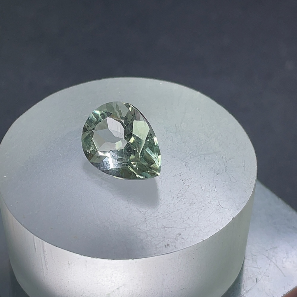 C28186068 Crystal Rough Stone Total Weight Approx. 6.93ct