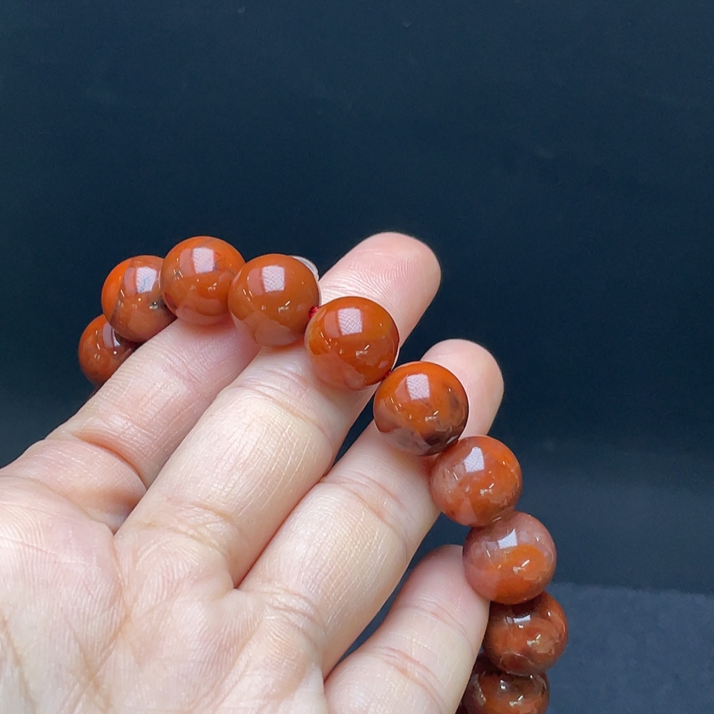 C29339072 Red Agate Bracelet, Visible Organic Matter, Total Weight Approx. 45.03g, Size Approx. 11.7mm