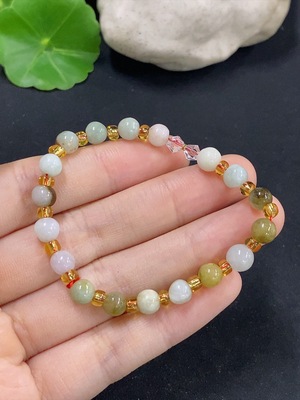F41881697 翡翠手串 卡5.8mm左右    无印记,测金含量72% 配珠非A  货品总重约7.1g