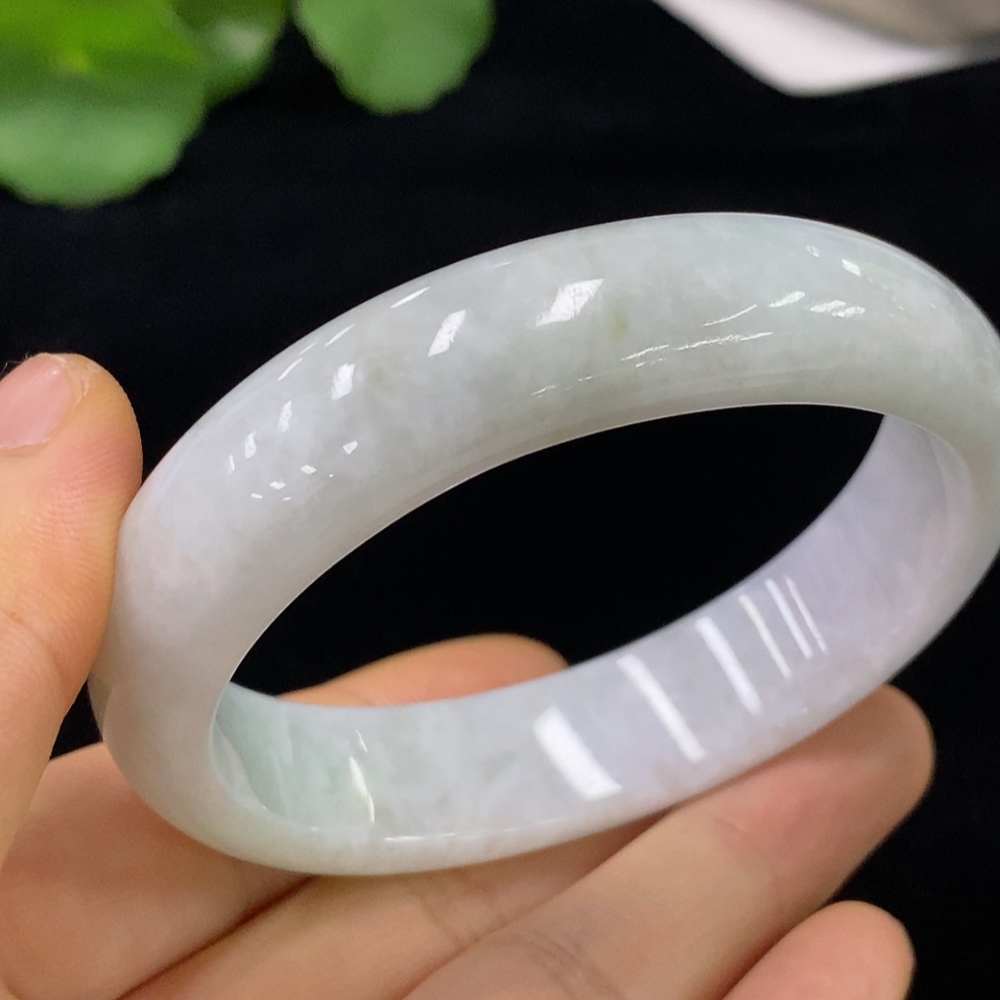 F33912252 Jadeite Imperial Concave Bangle 56.1/49.4 Size Total Weight Approx. 54.15g