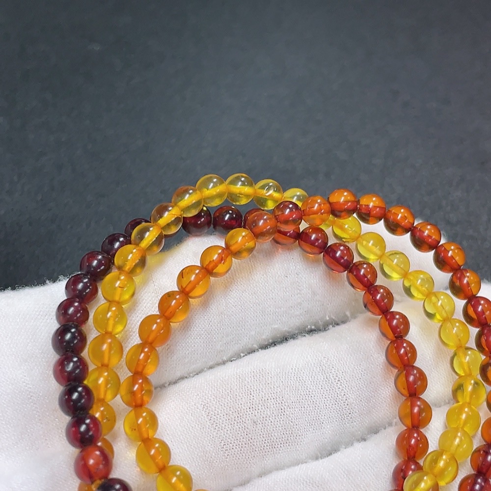 C32784425 Amber Beeswax Beaded Bracelet, Total Weight Approx. 7.99g, Size About 5mm
