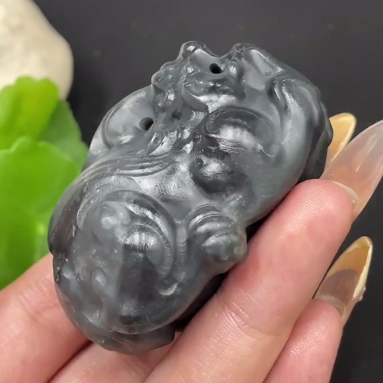 H30491120 Hetian Jade Handheld Ornament - Auspicious Beast, Total Weight Approx. 109.6g