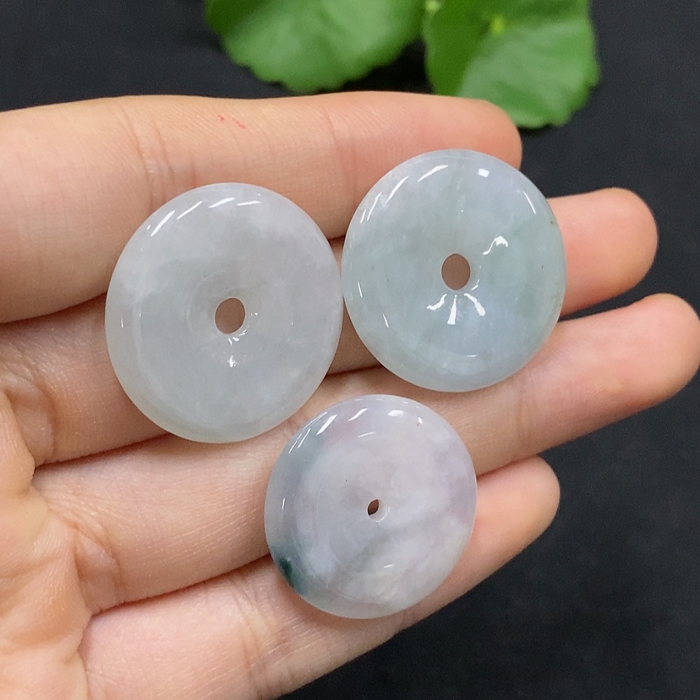 F30498247 Jadeite Peace Buckle Sell as a Lot