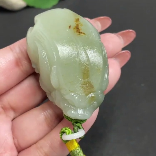 H34054813 Hetian Jade Seed Material Handheld Piece Auspicious Beast
