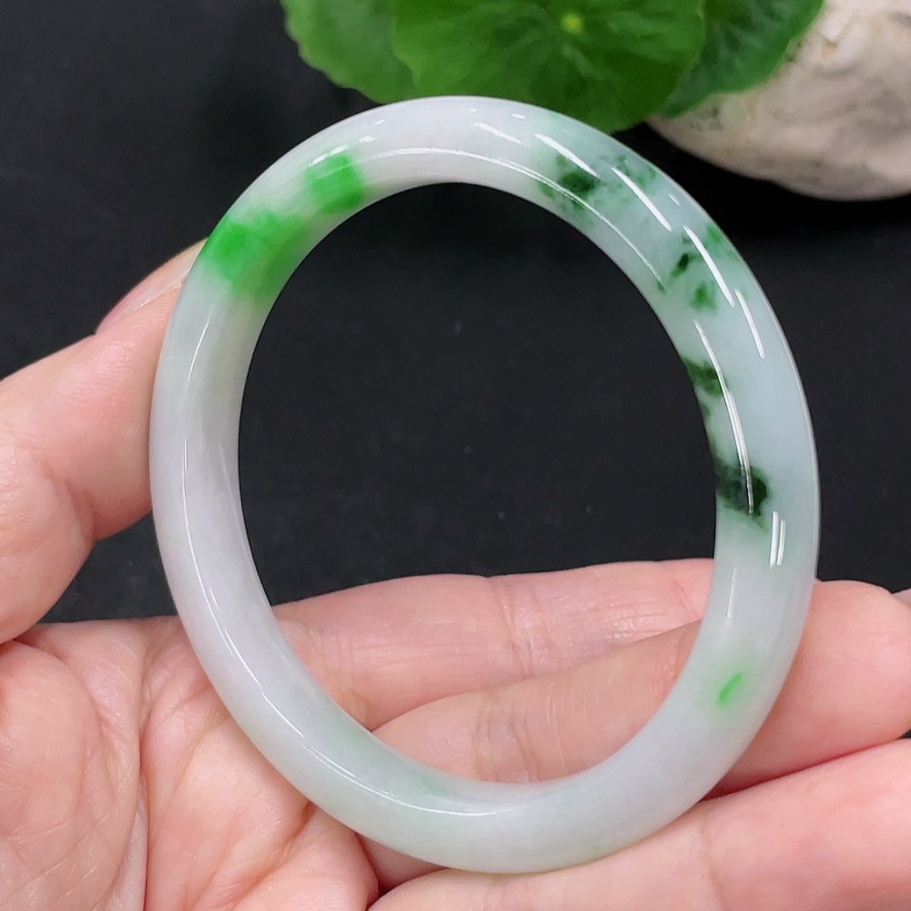 F34033384 Jadeite round bracelet, size 54.2, total weight approximately 32.3g