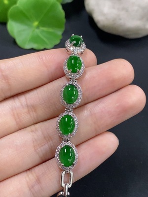 F42968681 翡翠蛋面镶嵌手链 非金镶 货品总重约9.22g