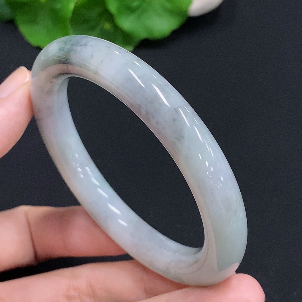 F30514025 JadeiteRound Bangle