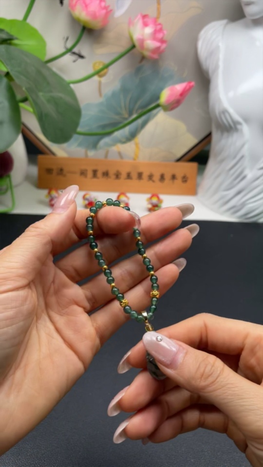 F27151529 Jadeite Gourd Bracelet with Non-Gold Clasp and Au99% Other Components, Total Weight Approx. 7.05g