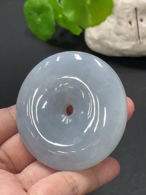 F34019132 Jadeite Safety Pendant, Total Weight Approximately 82.9g