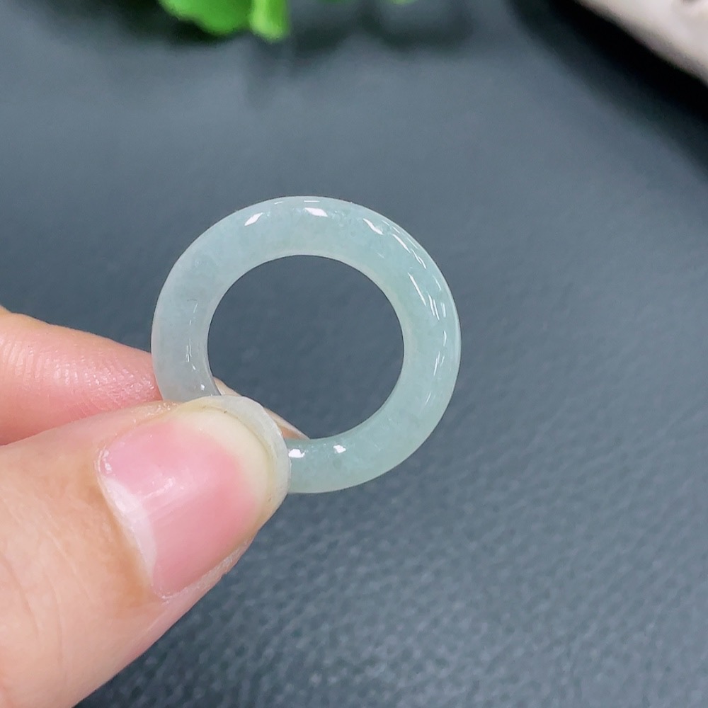 F23592281 Jadeite Ring Size 9 Total Weight 2.520g