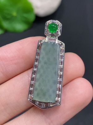 F30489523 Jadeite Inlaid Pendant Non-Gold Inlaid Total Weight Approx. 7g