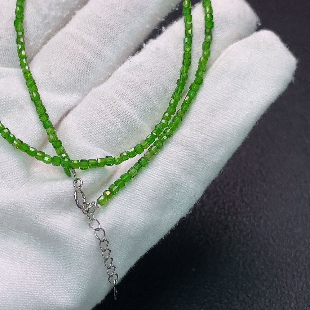 C34039542 Diopside bead necklace non-gold total weight approx. 4.3g size 2mm