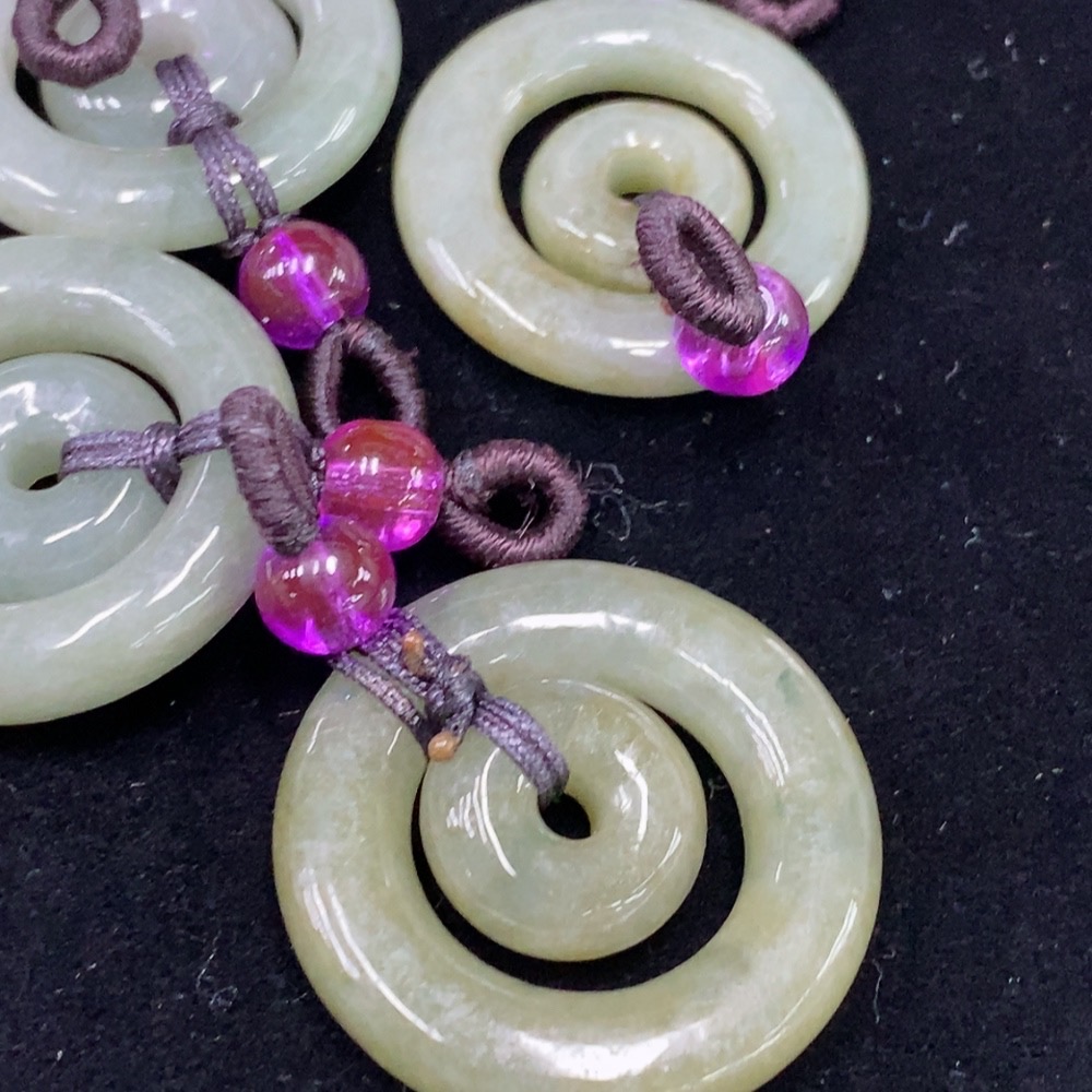 F33861424 Jadeite Pendant Sell as a Lot with Non-A Grade Beads