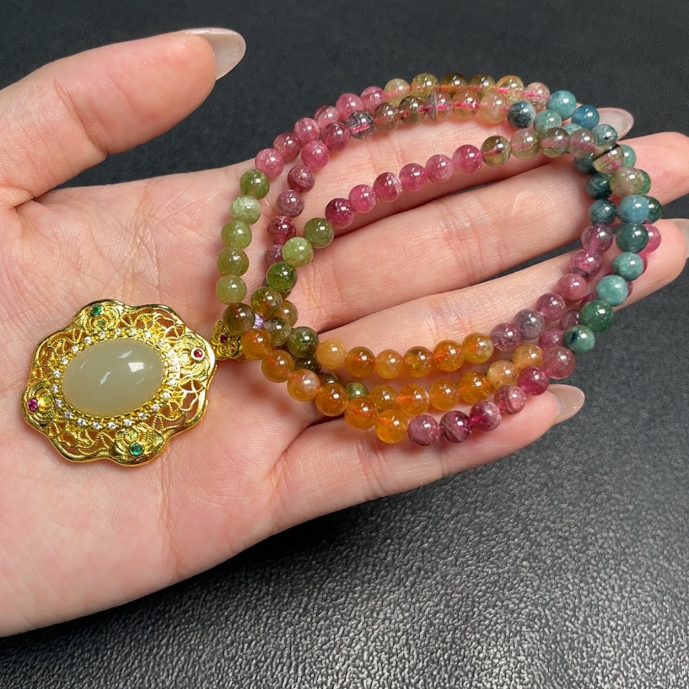 C34952230 Tourmaline Bead Bracelet with Other Mineral Inclusions, Visible Organic Matter, Paired with Hetian Jade, Total Non-Gold Weight Approx. 29.93g, Bead Size 5mm