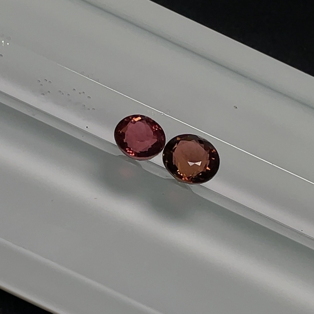 C12375531 Tourmaline Rough Stone Approx.2.25ct Size 6.5*6.5mm Sold in Pair Total Weight 14.018g