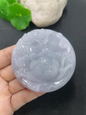F46567372 翡翠挂件花开富贵 货品总约重68.58g