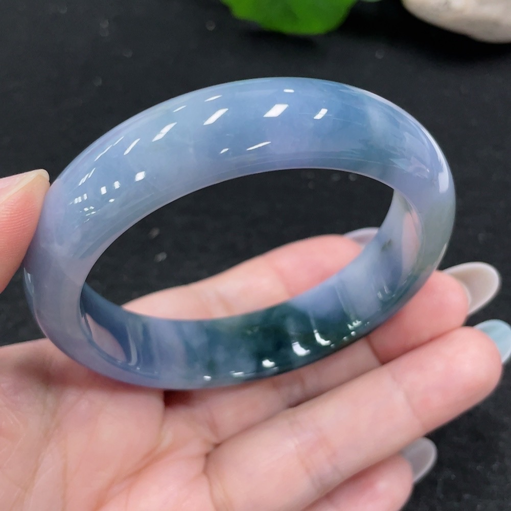 F33872933 Jadeite Round Bracelet Size 56.8 Total Weight Approx. 64.5g (with crack)