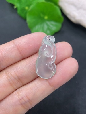 F46568629 翡翠挂件如意 货品总约重1.95g