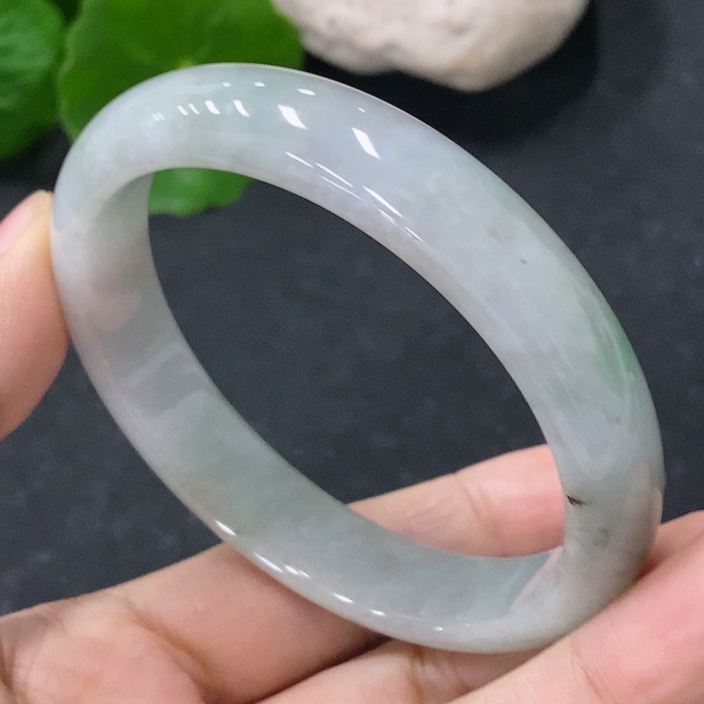 F33912760 Jadeite Round Bangle Size 52.5mm Total Weight Approx. 35g