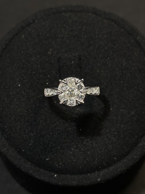 M43158635 钻石镶嵌戒指  18k金  15圈口  货品总重约2.16克  印记  D1.0ct