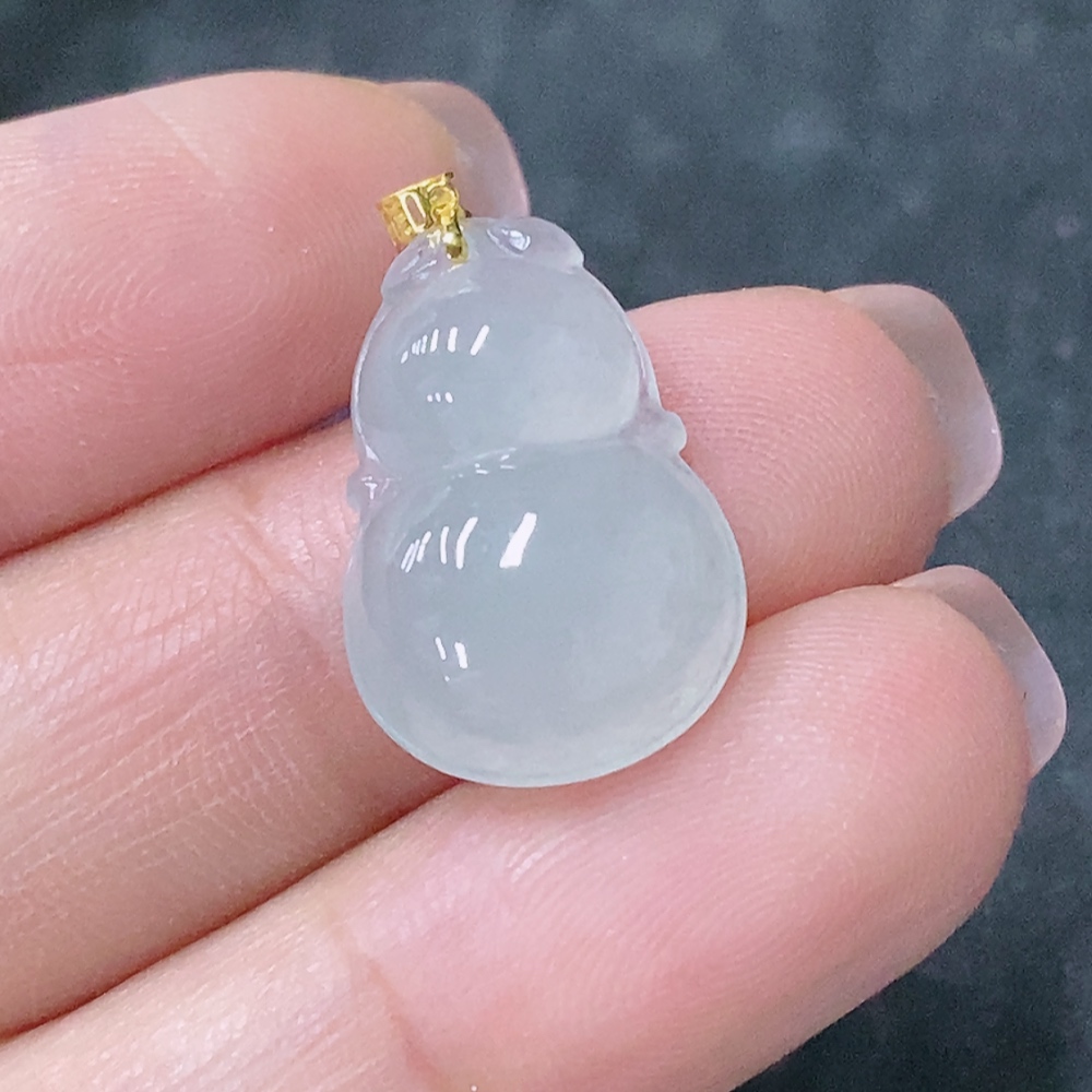 F34043626 Jadeite Pendant Gourd 18k Total Weight Approx. 2.32g