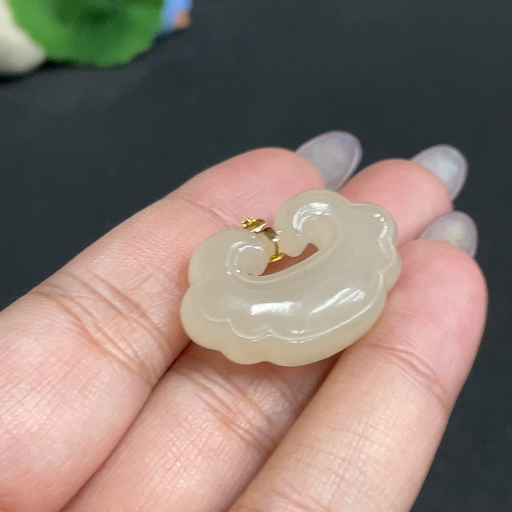 H34957083 Hetian Jade Inlaid Pendant Ruyi Total Weight About 7.9g 18k