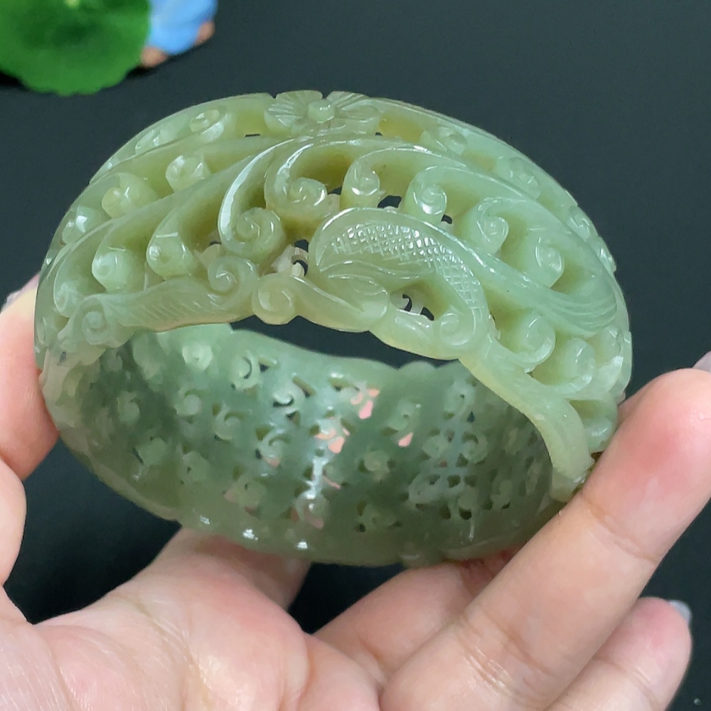 H33881932 Hetian Jade Carved Flower Bracelet Size 63.2 Total Weight Approx. 89.6g